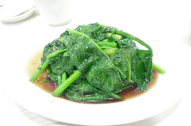 ほうれん草のいためもの。<br />油が多めでしたが旅行中の野菜不足には丁度良かったです♪