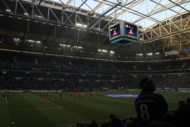 ドイツ ブンデスリーガを見に行こう 第13節ｆｃシャルケ04ｖｓｆｓｖマインツ05戦 デュッセルドルフ ドイツ の旅行記 ブログ By いけがみさん フォートラベル