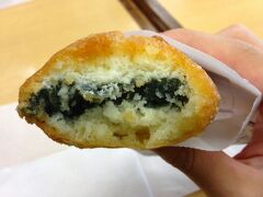 東北道の国見SAで話題のスイーツ「凍天」（しみてん）。
福島県の郷土料理の凍み餅をドーナツ風の衣で揚げたもの。