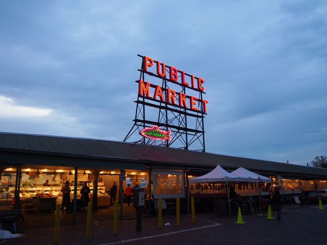 なんとか正面（？）に到着！<br />もう日が沈んできています・・・