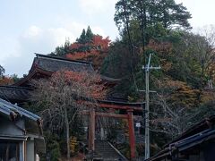 如意輪寺から50分ほどでようやく吉野水分神社に到着。