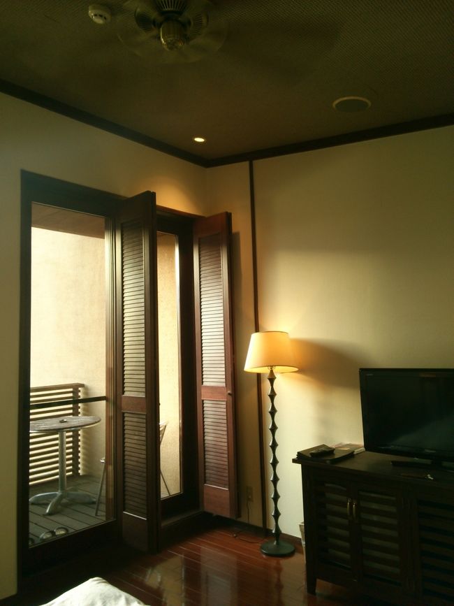 なんとシーリングファン付き<br /><br />なかなか良い雰囲気<br />