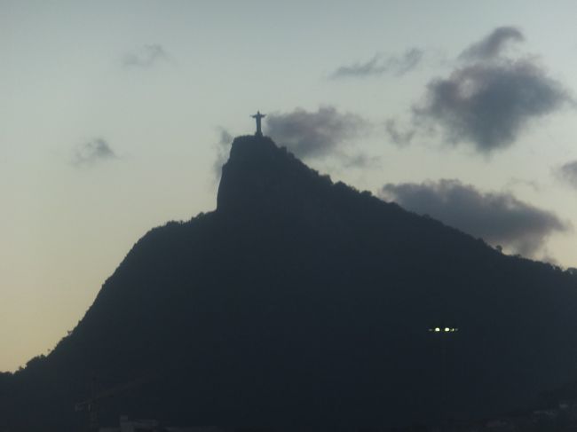 そして、コルコバードの丘のキリスト像に迎えられる！！