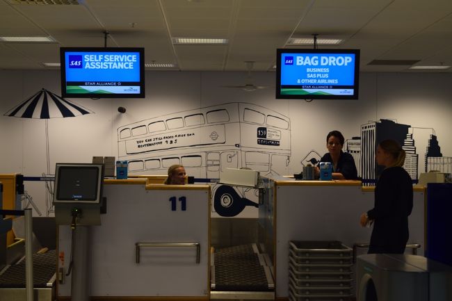 BAG DROPのカウンターへ