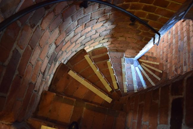 一部はこんなクネクネの階段もありますよ〜