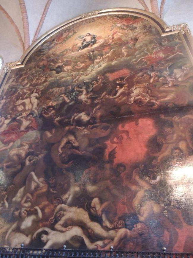 大きな油絵<br /><br />見上げるほどです