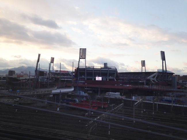 今年のカープは調子が良かったので、関東でもカープ女子なんかで盛り上がっていた。広島の盛り上がりはすごかったのだろう。一度、ここで野球を見てみたいと思う。
