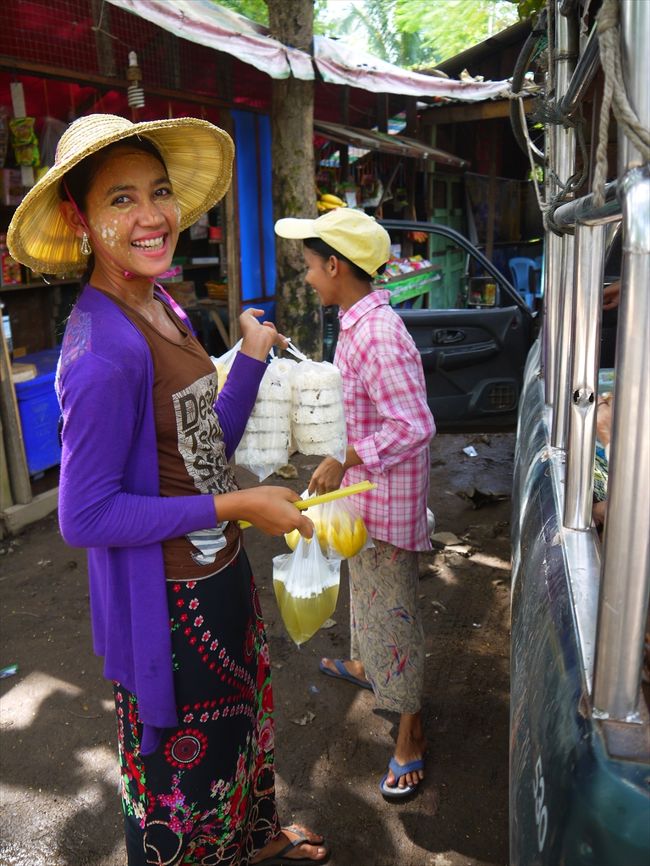 特殊メークみたいな娘さんも素材がいいからか魅力的。
