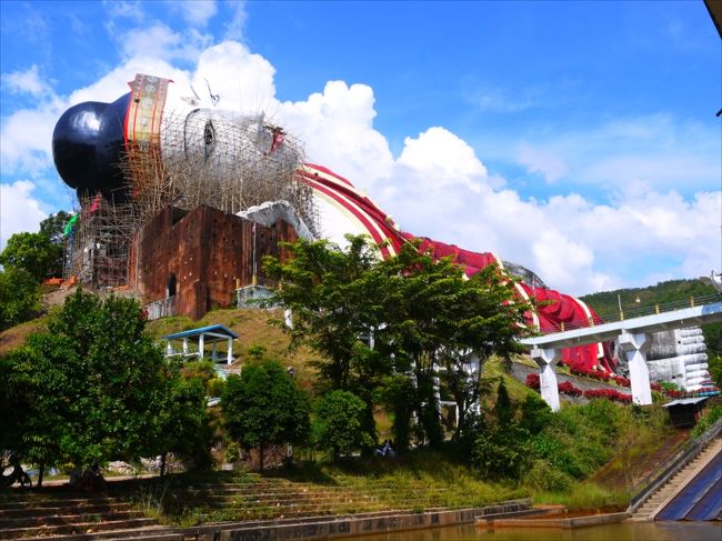 工事中なのが残念だがかえってガリバーぽくていいという見方もできる。