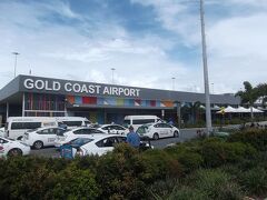 Gold Coast空港は小さいかと思っていたが，国際線も飛んでおり，そこそこの大きさの空港でした．（前回来た時はシドニー経由でブリスベン空港からでした．）