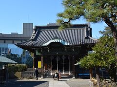 海雲寺です。
曹洞宗寺院です。
残念ながら、御朱印はスタンプで手書きではありませんでした。

境内広く、手入れが行き届いています。
本覚寺・常行寺は、申し訳ありませんが素通りしてしまいました。
門前で、会釈のみしてまいりました。
