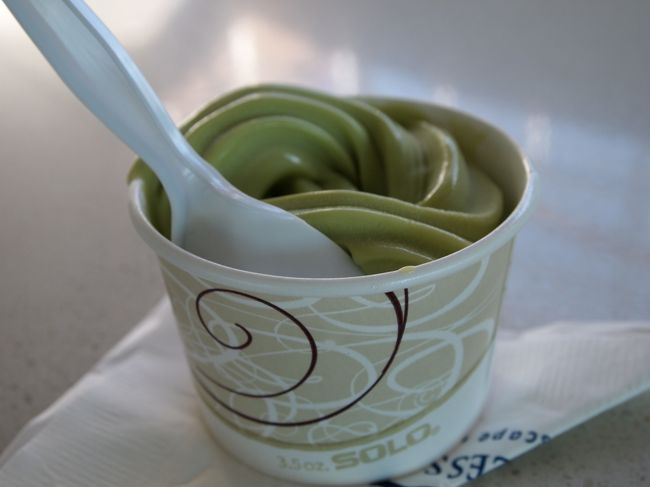 無料のソフトクリーム。抹茶味は日本発着限定なのかな？<br />味は・・・ふつう。