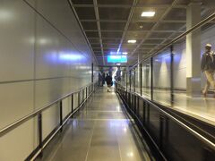 なんか一番端っこに到着（たぶんZ69）したようで、かなり歩く。