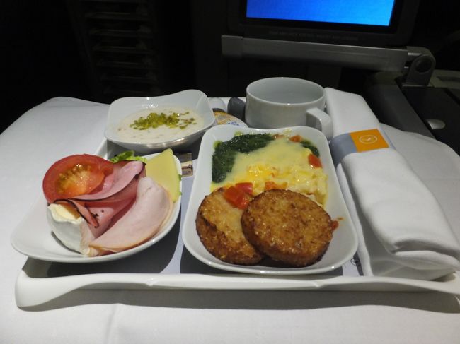 着陸前に朝食