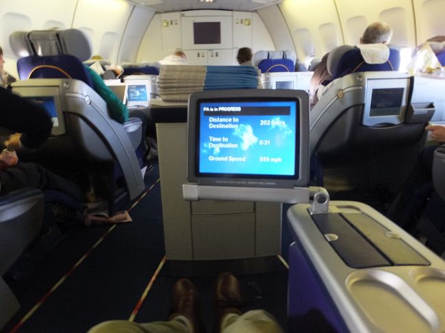 あと30分くらいでリオデジャネイロに到着。明るきなってきた。