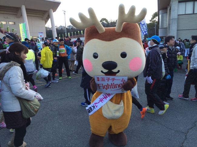 奈良市鴻ノ池陸上競技場<br />聖武天皇陵 光明皇后陵を過ぎると大会会場に到着です。<br />