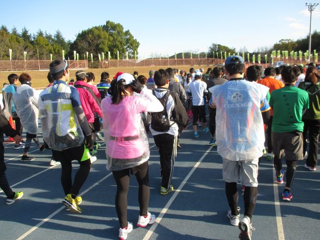 奈良市鴻ノ池陸上競技場<br />スタートブロックへの整列します。