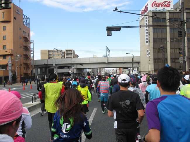 二条大路を朱雀門に向かいます。<br />JR奈良線をくぐります。<br />2キロ地点