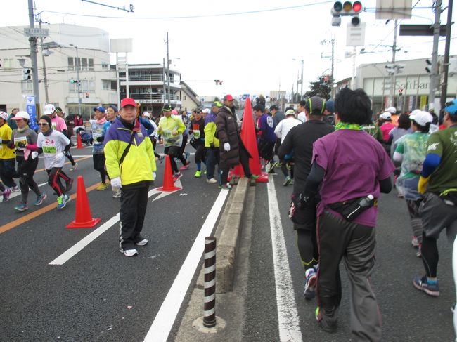 平城宮跡<br />朱雀門を過ぎて<br />二条大路の5キロ地点の折り返しです。