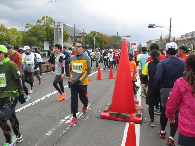 天理市街<br />天理教教会本部前の天理参考館の敷地内にある折り返し<br />特設給食所があることになっていましたが<br />お汁粉は品切れでした。
