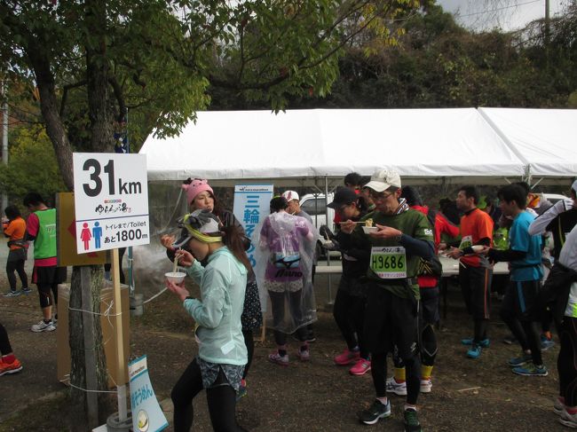 ３１キロ地点で三輪そうめんの給食エイドがあります。