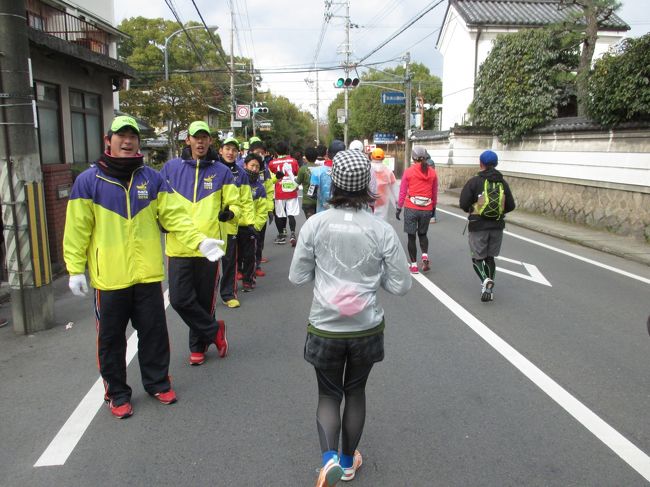 高畑町の交差点<br />ここを過ぎれば奈良公園が見えてきます。