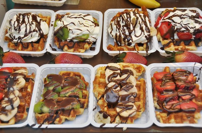 そしてコレ。<br />一応食べとかないとと、半ば強迫観念で購入。<br />特別感動するほどウマイわけじゃなく、画像から想像<br />できる通りの味。