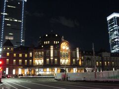 １９１４年１２月２０日の開業から
１００周年を迎えた 東京駅