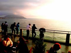 【リマの高級住宅地：ミラフローレス】

海岸線は一昨年から続いていた工事も完了し、きれいに整備され....パワーＵＰだそう。

ここは、ペルーで一番、美しい光景が眺められる場所。