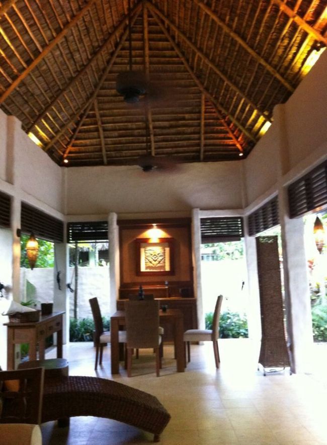 リビングは開放的です。