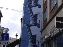 BD壁画
芸術的落書き？