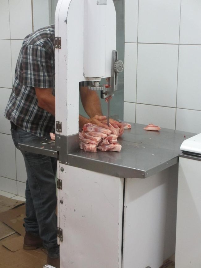 こちらのは肉屋というより木工所みたいな感じ！（笑）