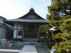 勧行寺です。
日蓮宗寺院です。
こちらも、八ケ寺の一です。
全てのお寺の山号が、龍口山です。

こちらも7月に御首題頂いておりますので。本堂での
お参りです。
