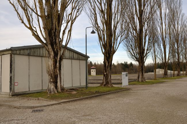 今は2棟だけ復元されている。