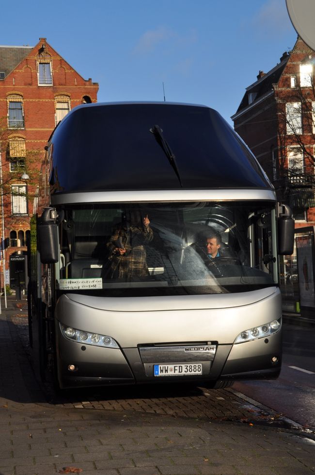 <br />本日も、このバス。<br /><br />この旅、一番豪華なもの（笑）