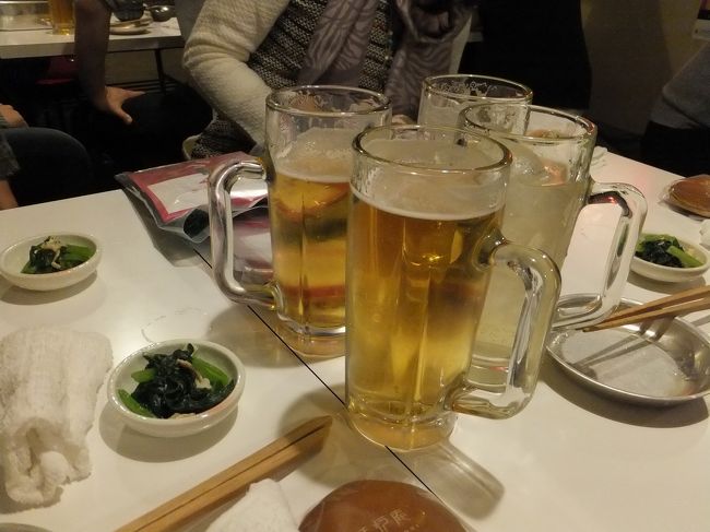 22:00<br />コンサートの後、打上げ〜☆<br />京セラドームから梅田方面に出てきました。<br /><br />Hみさん、Kみさん、ryonjeちゃん、本当にどうもありがとう〜♪<br />ライブにご一緒できてよかったよぉーーー(*^▽^*)<br />楽しい時間を共有できて嬉しかった。<br />かんぱーーーーい♪<br />