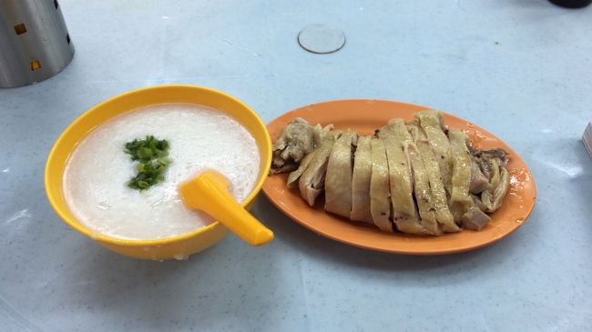 有名なおかゆですが、ちょっとチキンが多すぎ！！