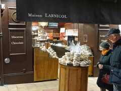 Maison Georges Larnicol　メゾン ラルニコル 
http://www.chocolaterielarnicol.fr/content/12-nos-magasins
フランス全土で展開しているチョコレート専門店