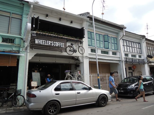 昼抜きだったので、休憩におしゃれ喫茶に入りました。