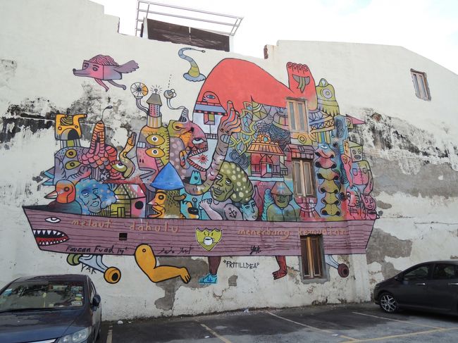 壁画⑤<br />上のおばあちゃんの向かいにあったもの。<br />これは反対にはっきりとした縁取りで、カラフルな色使いでした。