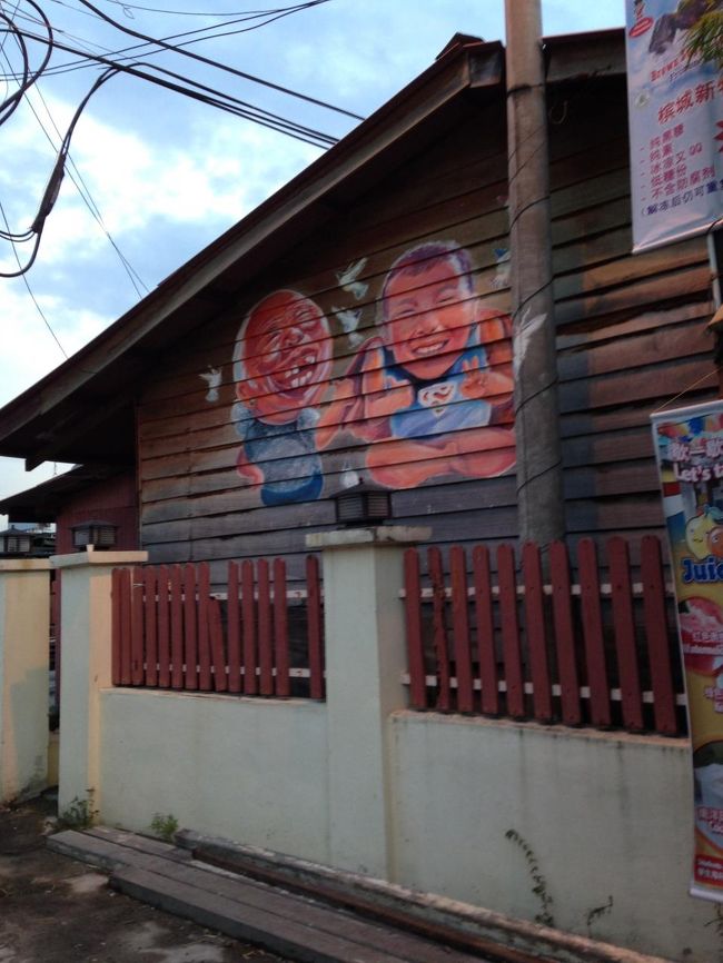 壁画⑭<br />おばあちゃんと赤ちゃん<br /><br />他の壁画と絵のタッチがちがいました。