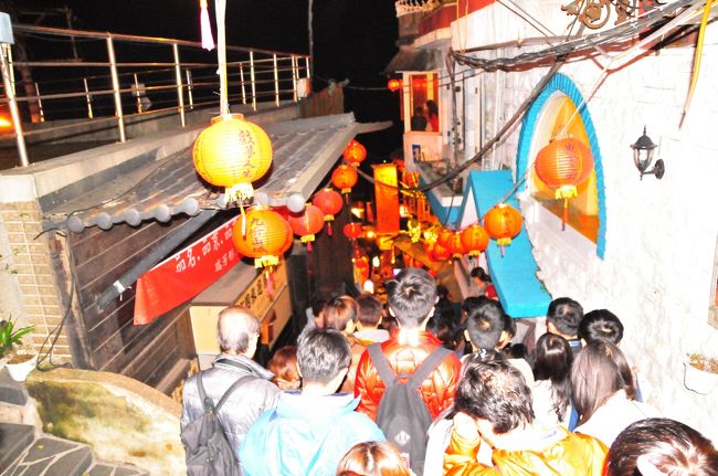 将棋倒しなると確実に逝ってしまいそうなのでそうそうに降りるのを断念し再度上って迂回しておりました。食事の時間も近づいてたので<br />