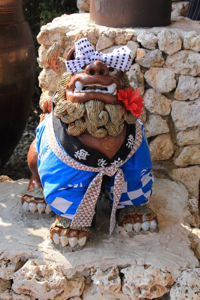 シーサーも正月バージョン。