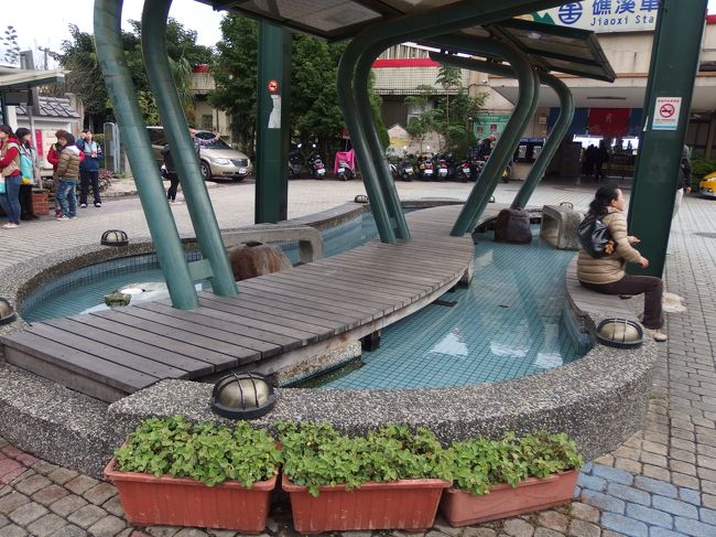 台鐵礁渓駅で予約してある明日の普悠瑪號チケットを発券。<br /><br />小さい駅のせいか、発券できる新型自販機が設置されておらず、<br />久しぶりに窓口発券。