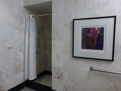 ターミナルCのUnited Clubでシャワー。
待たずに使えました。