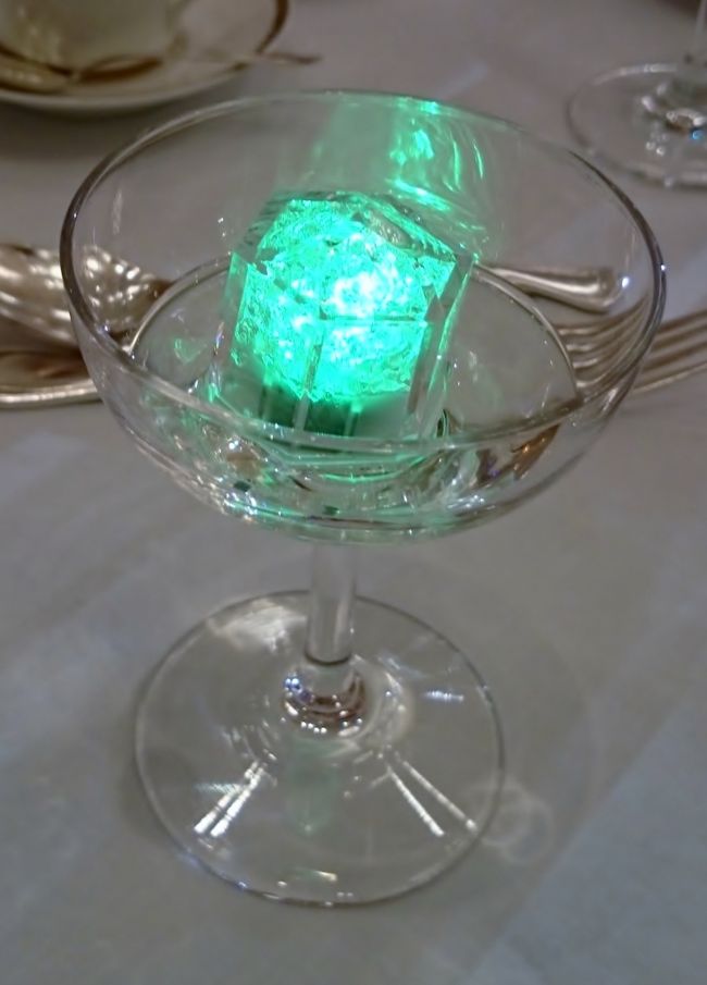 色が変わります。