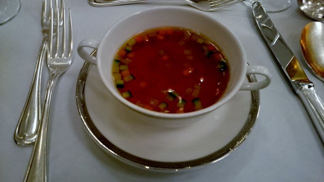 スープ。<br />白・赤ワインやビールも飲み放題で。