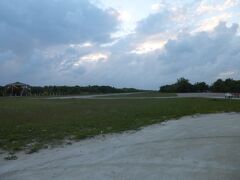 島の南にあるキーカーカー空港