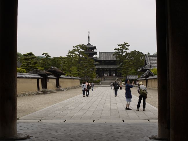 では門をくぐって・・・<br /><br />