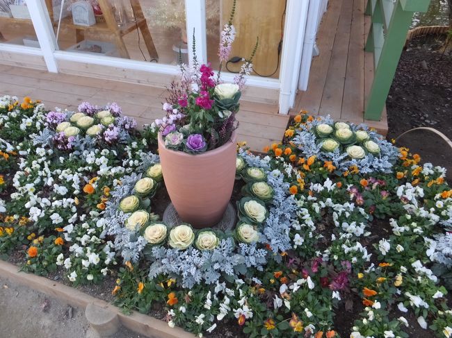 暗くなってくるまで散策します。<br />ところどころにキレイに形が作られていました。